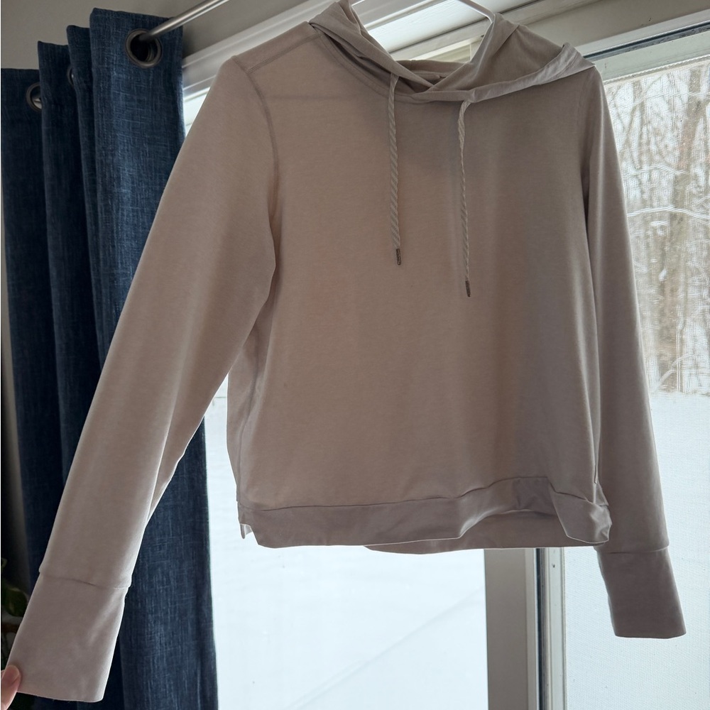 Vuori Women's Light Cream Hoodie
